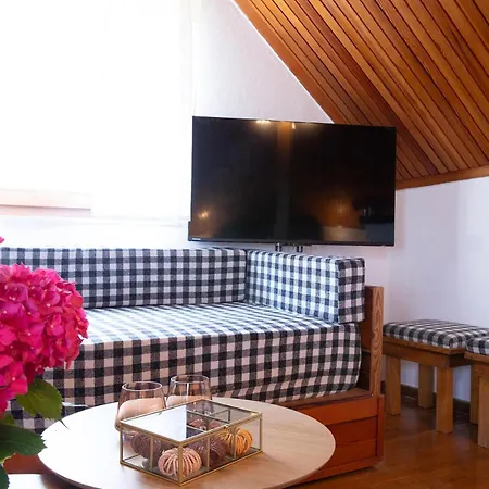 Thea 2 * ليبتوكاريا